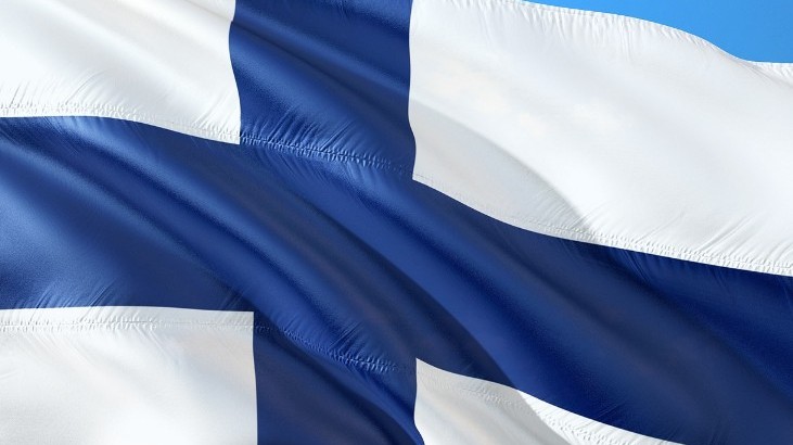 Which country is this? Its official currency is the euro, its capital is Helsinki and this is its flag.